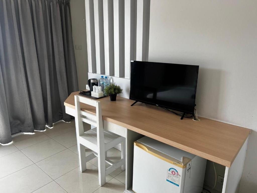Nana Chat Bangsaen Hotel Si Racha Zewnętrze zdjęcie