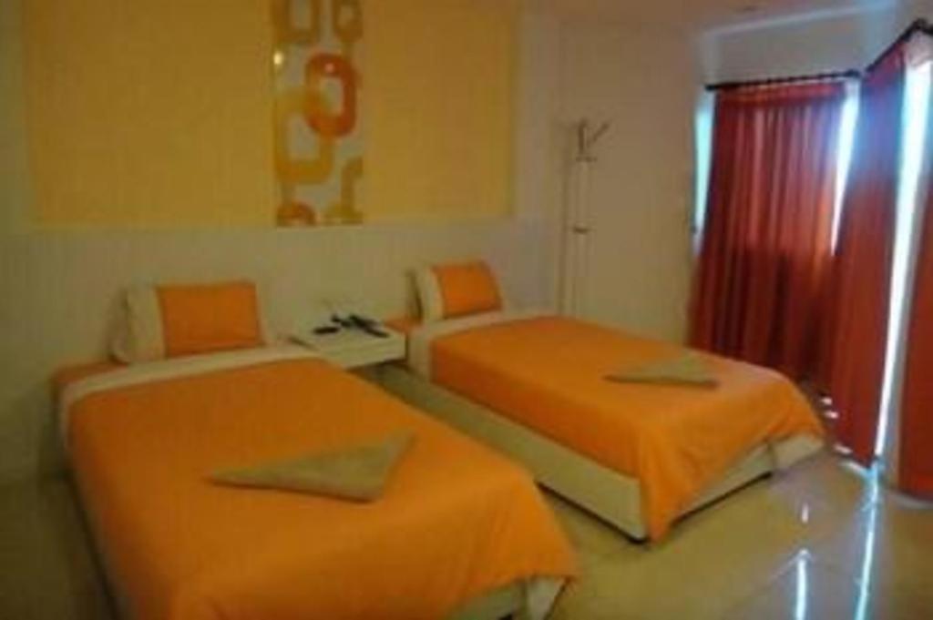 Nana Chat Bangsaen Hotel Si Racha Zewnętrze zdjęcie