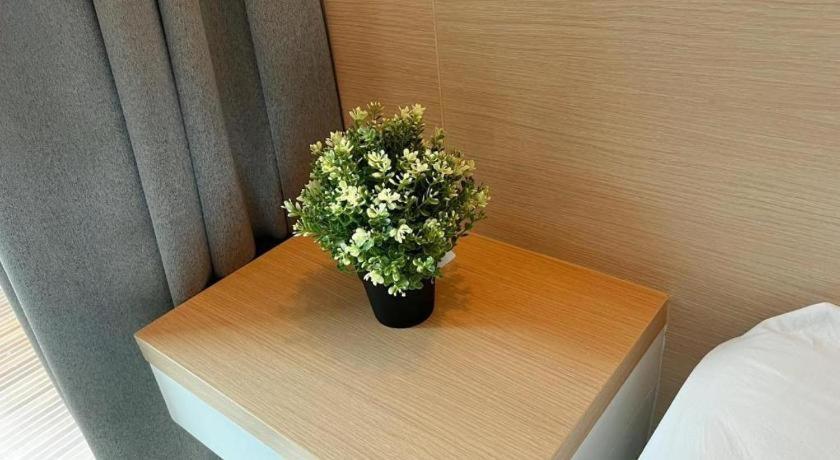 Nana Chat Bangsaen Hotel Si Racha Zewnętrze zdjęcie