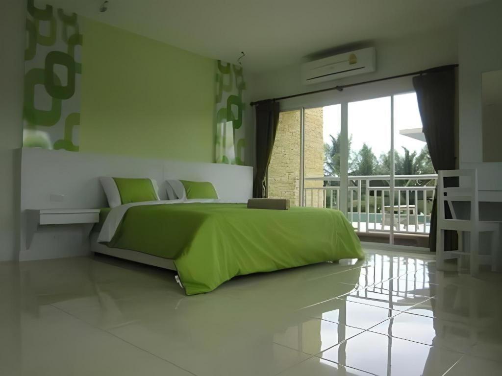 Nana Chat Bangsaen Hotel Si Racha Zewnętrze zdjęcie