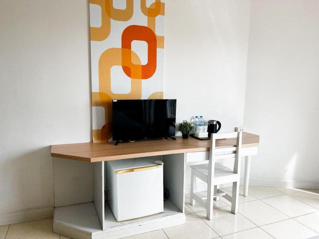 Nana Chat Bangsaen Hotel Si Racha Zewnętrze zdjęcie